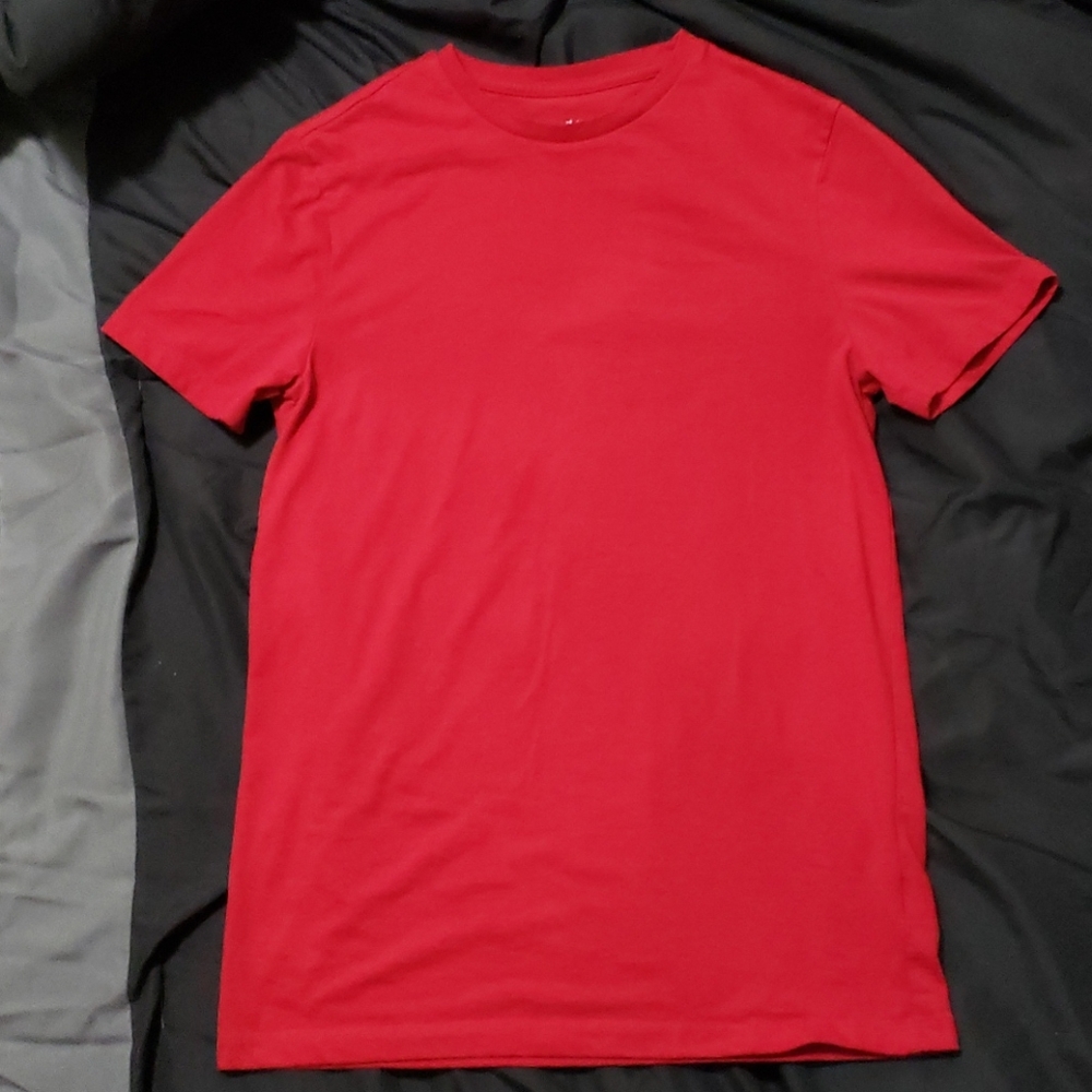 Men's red crewneck t-shirt